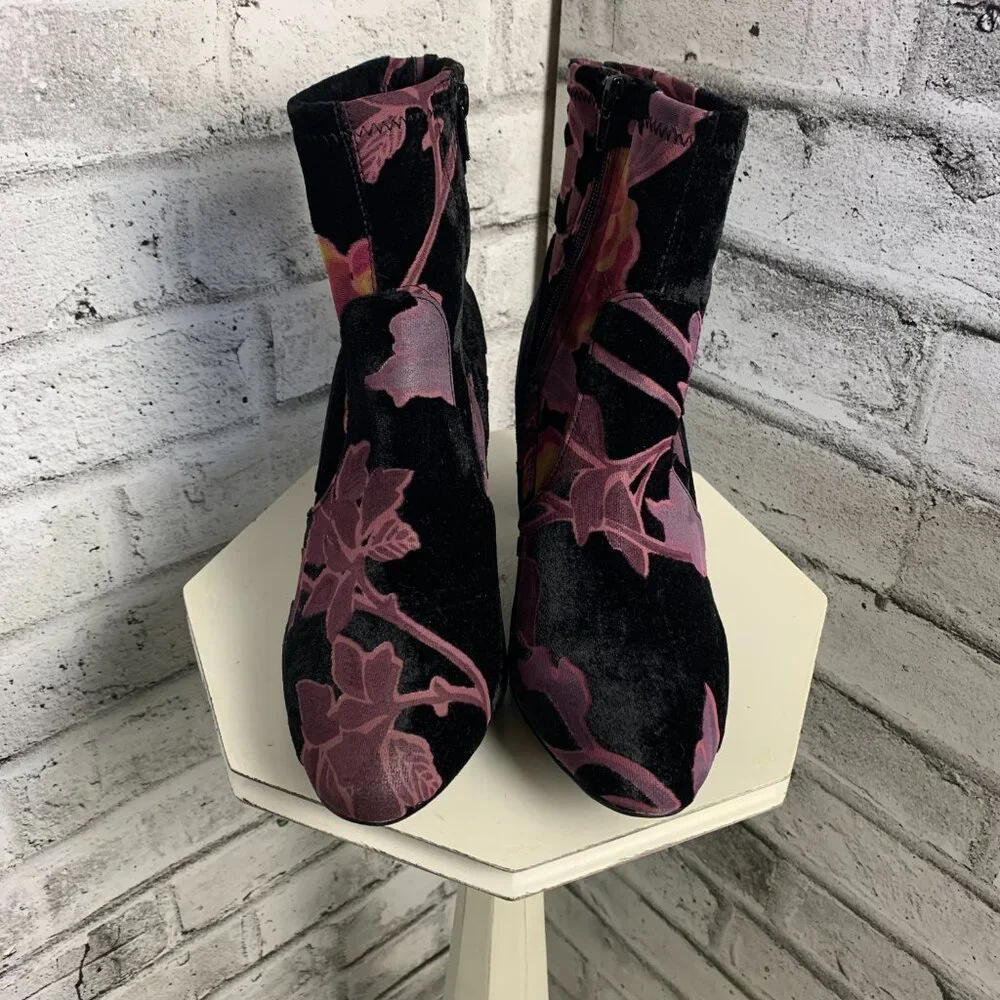 Steve Madden Velvet Floral Pointed Toe Block Heel Whimsigoth Ankle Boots - Picture 2 of 11